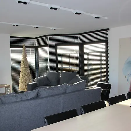 Duplex Penthouse Plaza Apartment